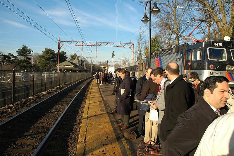 Commuters_in_Maplewood_NJ